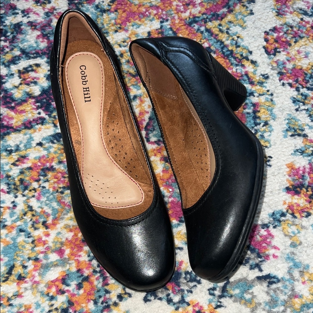 Cobb Hill Women's Classic Black leather Heels